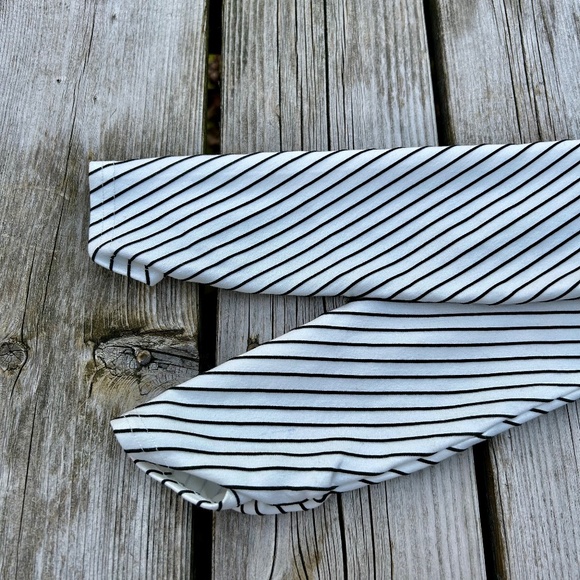 Walter Baker⎪White & Black Striped Cropped Wrap Top - Picture 5 of 6